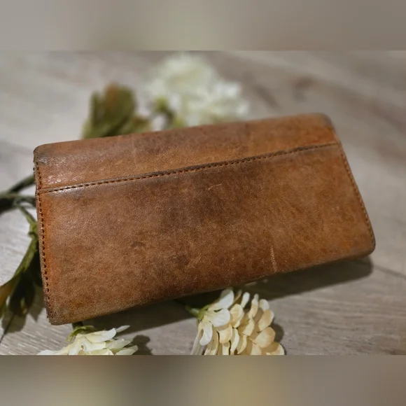 VINTAGE CHLOE BOW KNOT LONG WALLET - Picture 5 of 8